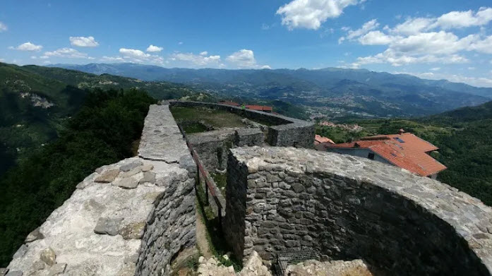 Rocca di Trassilico, Italy